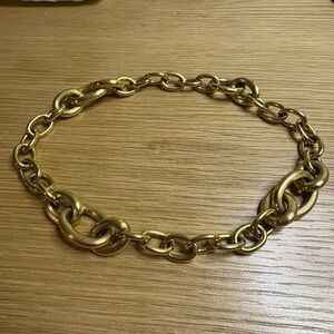 Elegant Gold Chain Necklace